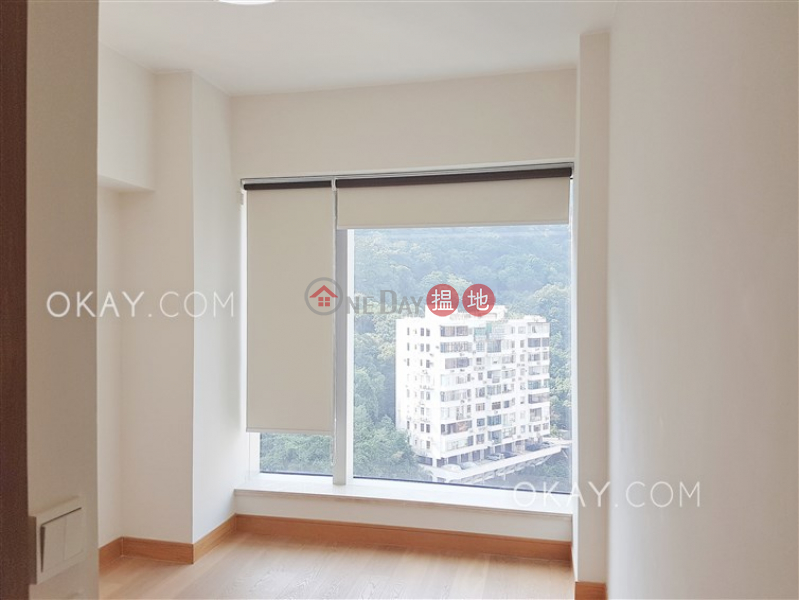 Luxurious 3 bedroom with balcony & parking | Rental | The Altitude 紀雲峰 Rental Listings