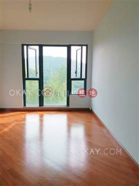 Nicely kept 3 bedroom on high floor with parking | Rental | Hillview Court Block 5 曉嵐閣5座 _0