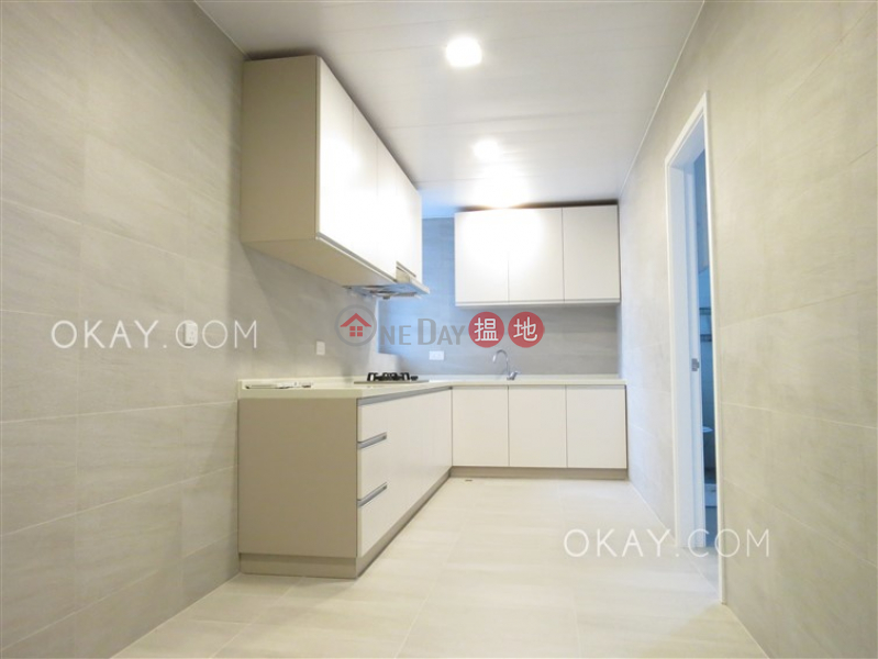 Efficient 3 bed on high floor with harbour views | Rental | Wealthy Heights 威豪閣 Rental Listings