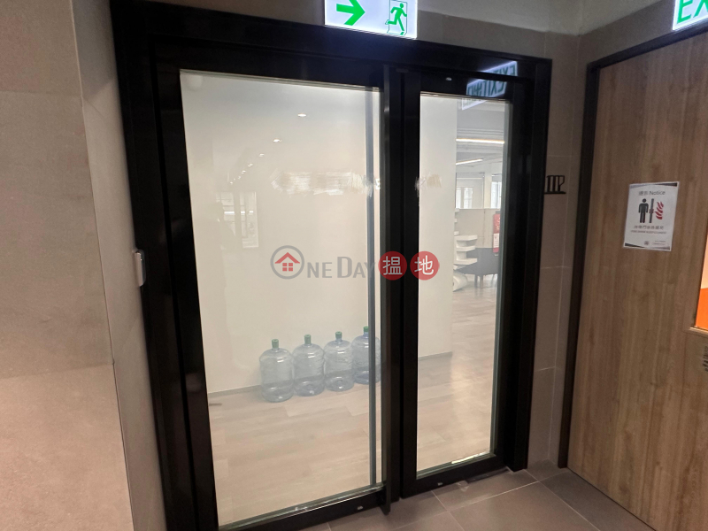 荔枝角 4056尺 有裝修,商業活化大廈,合各行業,附設車場-495青山道 | 長沙灣香港-出租|HK$ 81,120/ 月