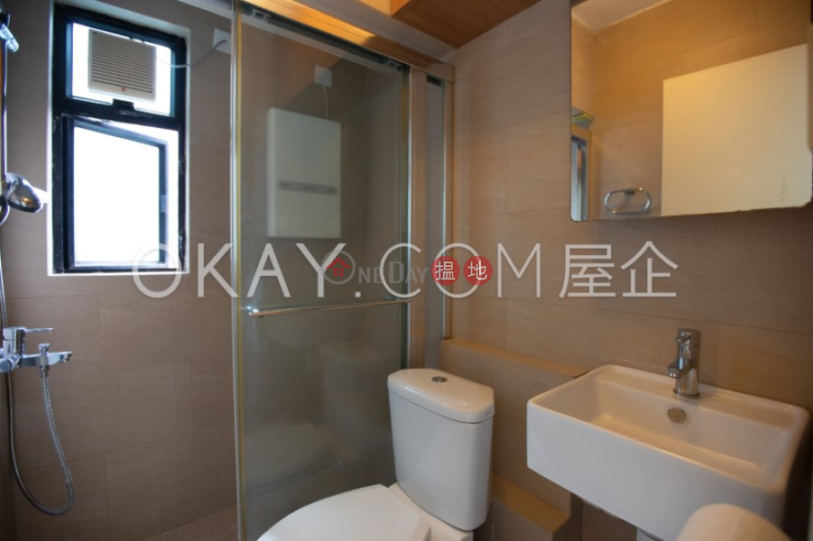 Popular 2 bedroom on high floor with rooftop | Rental 80 Staunton Street | Central District | Hong Kong Rental HK$ 28,000/ month