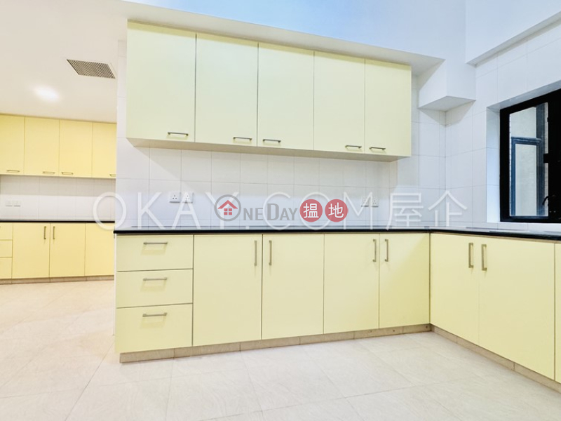 HK$ 180,000/ 月嘉慧園-中區4房2廁,實用率高,連車位,露台嘉慧園出租單位