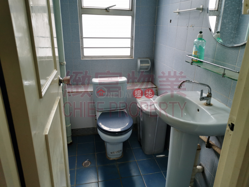 HK$ 18,000/ 月|泰力工業中心黃大仙區-單位企理，內廁
