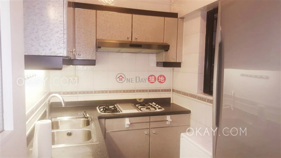 Stylish 2 bedroom on high floor with rooftop | Rental | Primrose Court 蔚華閣 Rental Listings