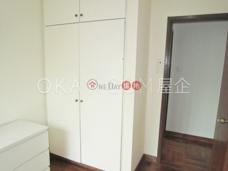 HK$ 32,000/ month | Discovery Bay, Phase 8 La Costa, Block 2, Lantau Island, Unique 3 bedroom with sea views & balcony | Rental