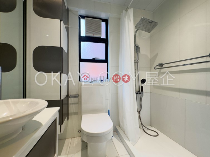 HK$ 32,000/ month, Primrose Court | Western District, Charming 3 bedroom on high floor | Rental