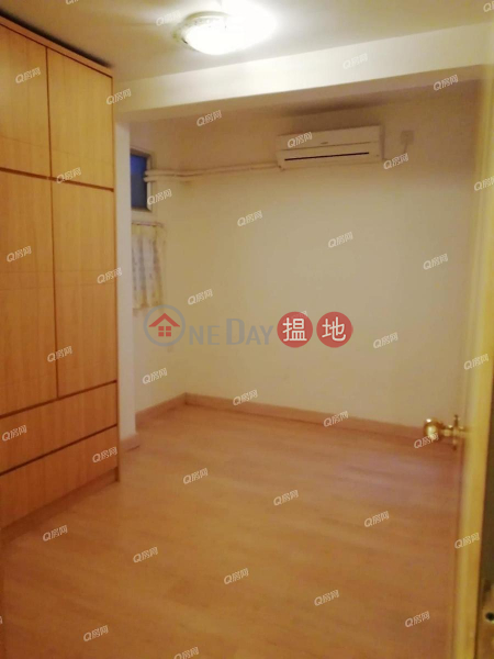 HK$ 43,000/ month | Block 4 Phoenix Court | Wan Chai District, Block 4 Phoenix Court | 3 bedroom Low Floor Flat for Rent