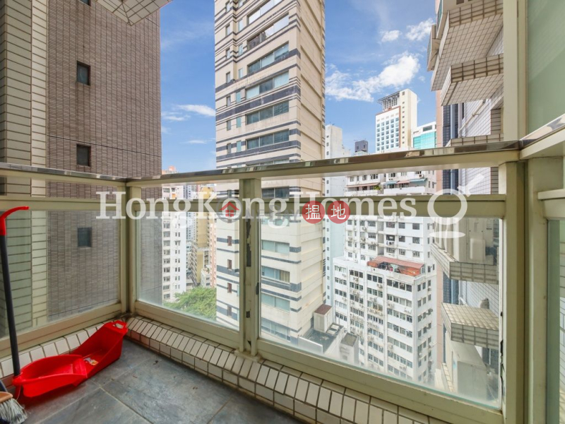 3 Bedroom Family Unit for Rent at Centrestage | 108 Hollywood Road | Central District Hong Kong, Rental | HK$ 45,000/ month