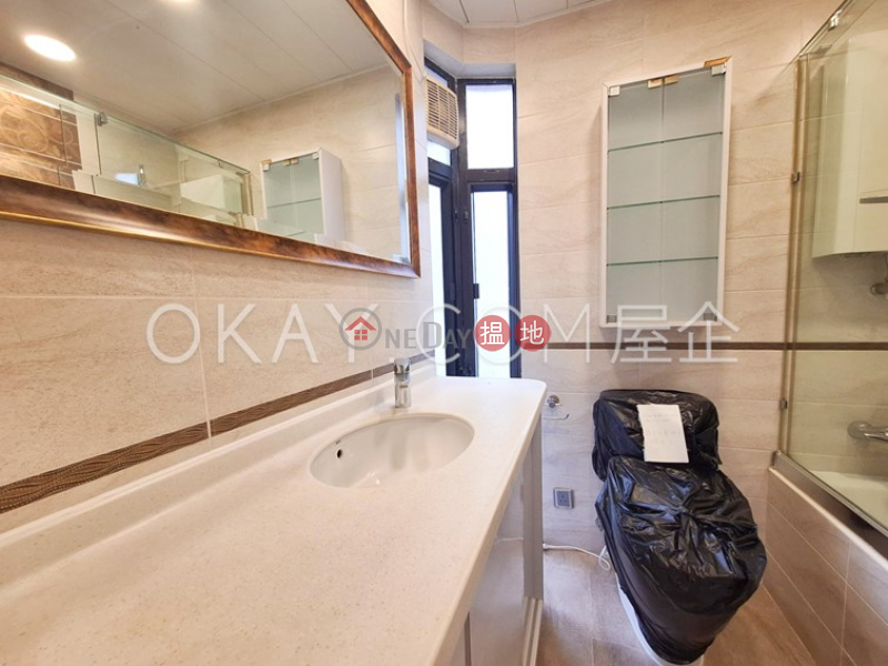 Efficient 3 bedroom with balcony | Rental | Way Man Court 匯文樓 Rental Listings