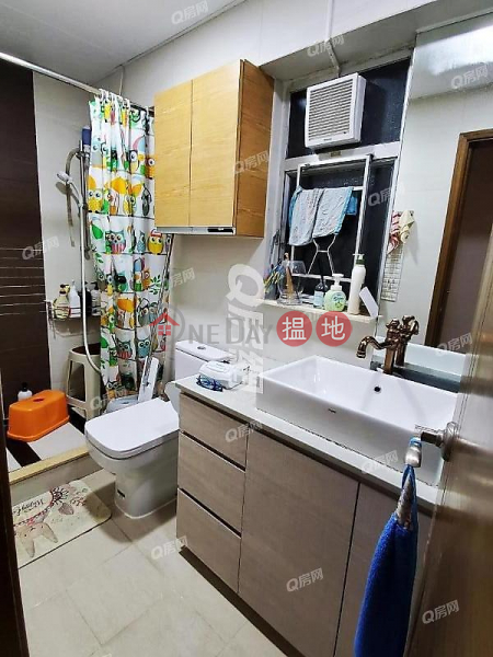 HK$ 10.38M | Charming Garden Block 9 Yau Tsim Mong Charming Garden Block 9 | 3 bedroom Mid Floor Flat for Sale