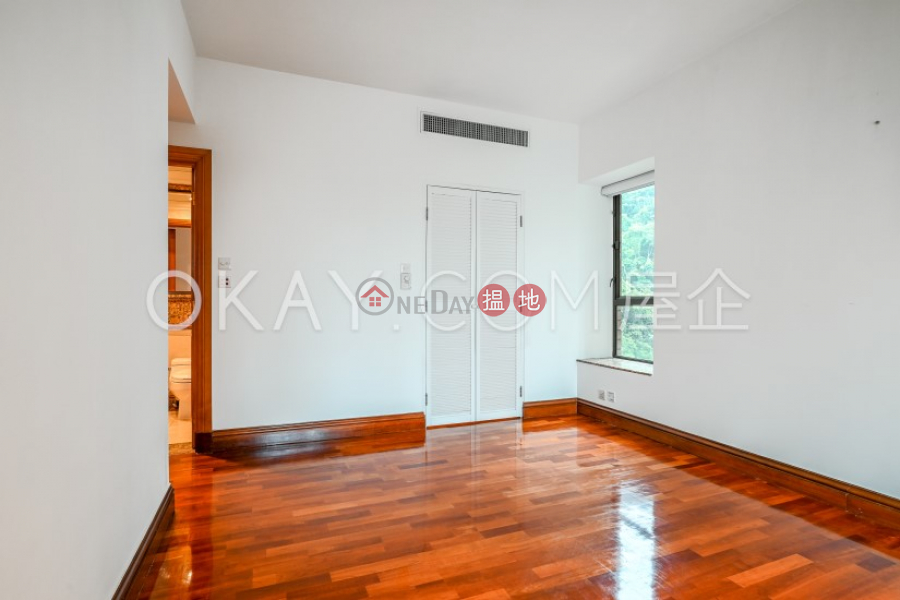 Exquisite 3 bedroom on high floor with parking | For Sale | Tavistock II 騰皇居 II Sales Listings