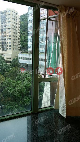 HK$ 28,000/ month, Royal Court | Wan Chai District Royal Court | 3 bedroom Low Floor Flat for Rent