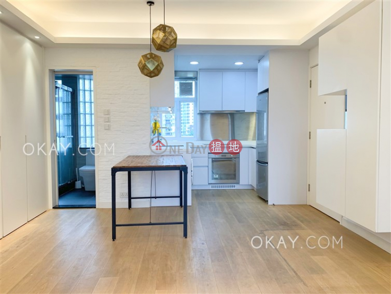 Property Search Hong Kong | OneDay | Residential | Rental Listings | Tasteful 2 bedroom on high floor with harbour views | Rental