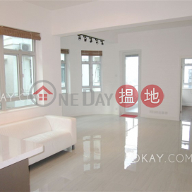 Tasteful 3 bedroom on high floor with balcony | Rental | Pak Fai Mansion 百輝大廈 _0