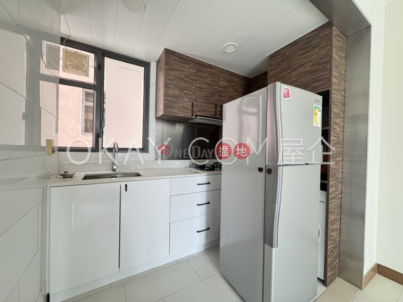 3房1廁,星級會所,露台域多利道60號出售單位|域多利道60號(60 Victoria Road)出售樓盤 (OKAY-S50897)