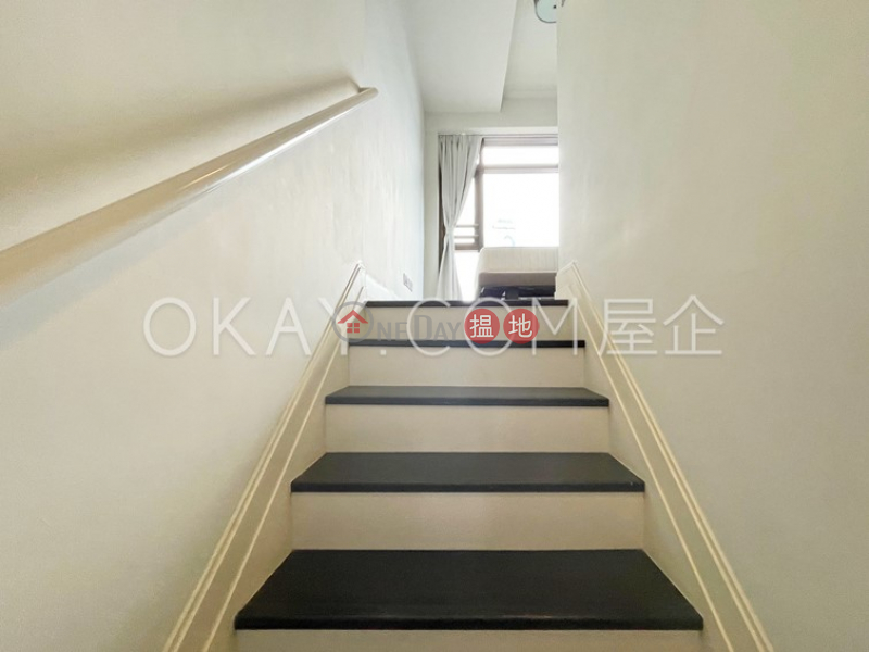 HK$ 38,000/ month, Castle One By V | Western District Tasteful 1 bedroom in Mid-levels West | Rental