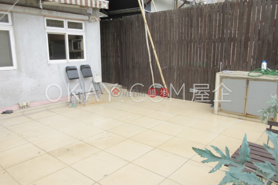 Generous 1 bedroom with terrace | Rental, Chester Court 澤安閣 Rental Listings | Western District (OKAY-R143323)