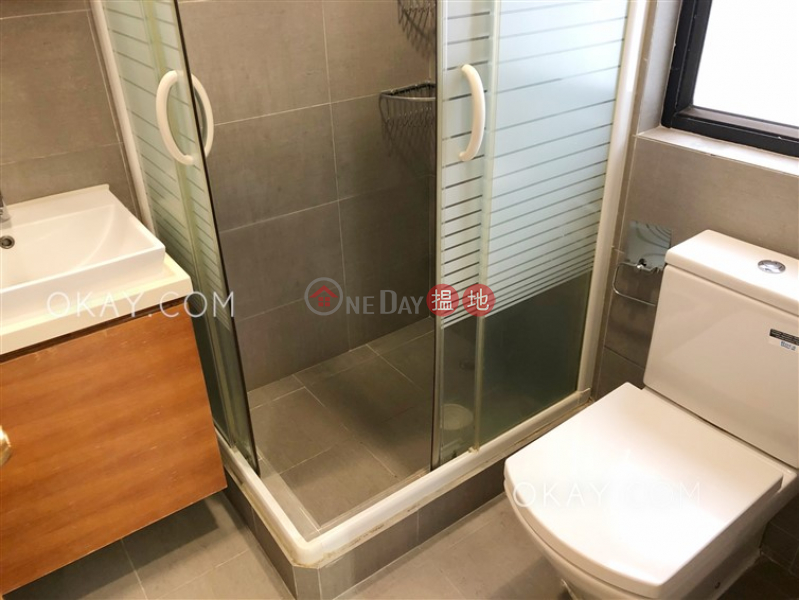 HK$ 23,500/ month Sun View Court, Wan Chai District | Popular 2 bedroom in Happy Valley | Rental