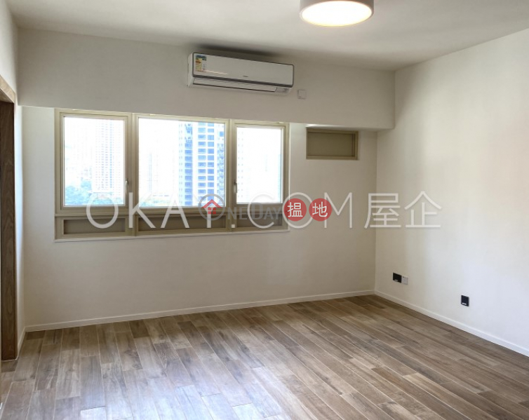 Lovely 3 bedroom on high floor with balcony | Rental | St. Joan Court 勝宗大廈 Rental Listings
