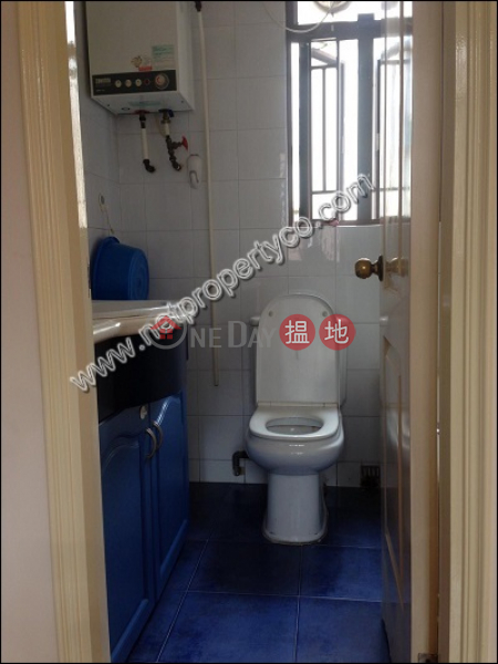 HK$ 29,800/ month Wai On House Western District, Mountain-view unit for lease in Sai Ying Pun