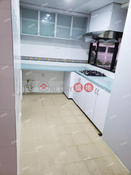 Block 32-39 Baguio Villa | 3 bedroom Flat for Rent, 550 Victoria Road | Western District Hong Kong Rental, HK$ 58,000/ month