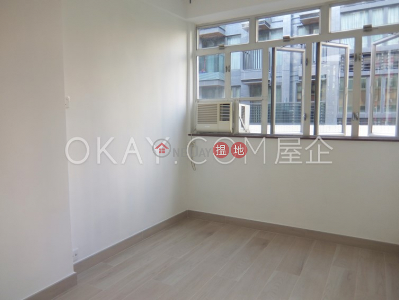 Stylish 2 bedroom in Western District | For Sale | Sincere Western House 先施西環大廈 Sales Listings