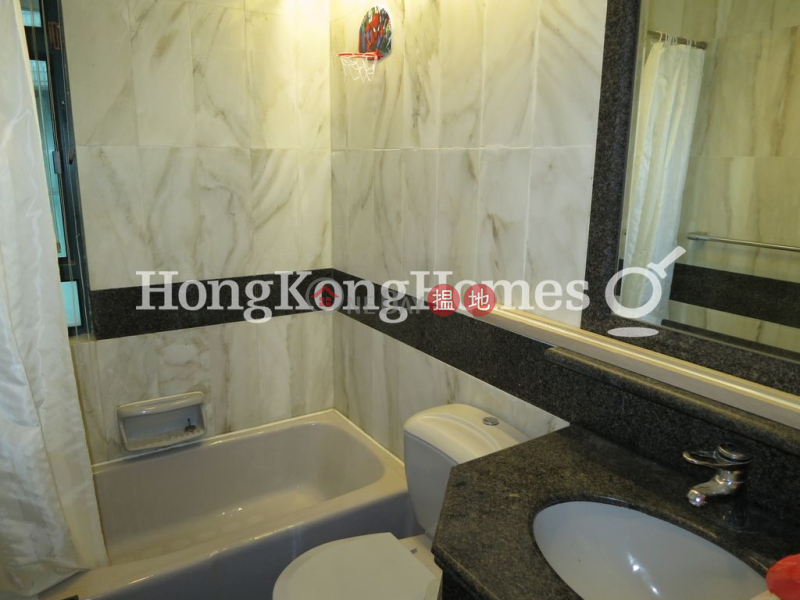 3 Bedroom Family Unit for Rent at Hillsborough Court | Hillsborough Court 曉峰閣 Rental Listings