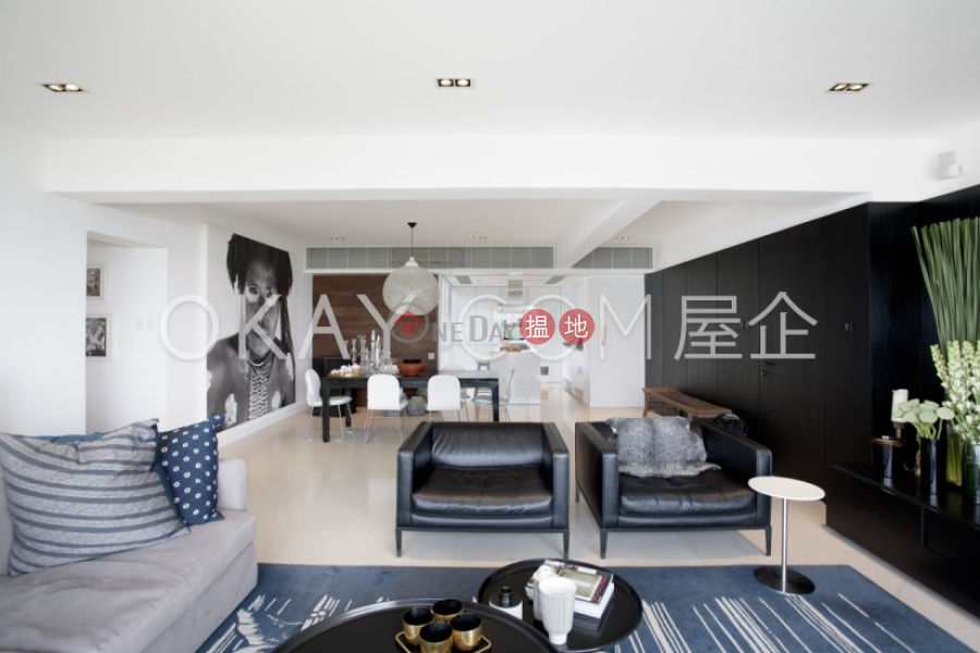 HK$ 88,000/ 月翠海別墅A座-西區2房2廁,實用率高,連車位,露台《翠海別墅A座出租單位》
