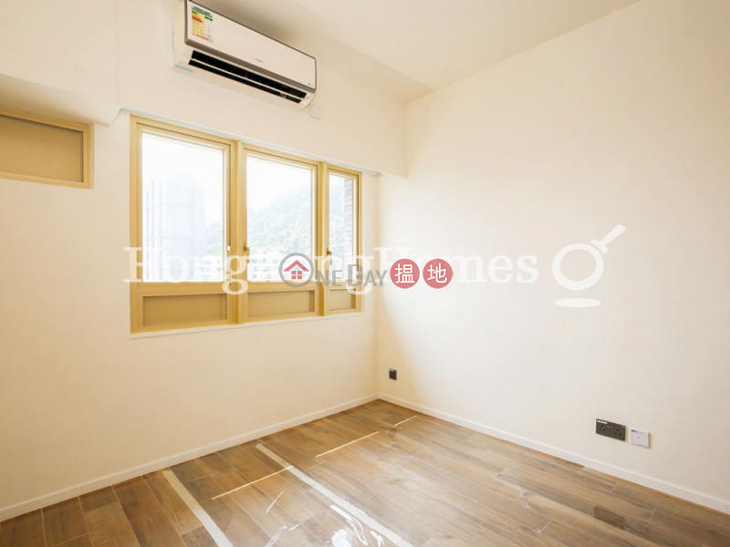 HK$ 93,000/ month | St. Joan Court Central District | 3 Bedroom Family Unit for Rent at St. Joan Court