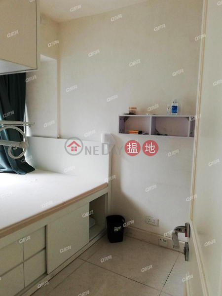 Property Search Hong Kong | OneDay | Residential, Rental Listings | Luen Hong Apartment | 3 bedroom High Floor Flat for Rent