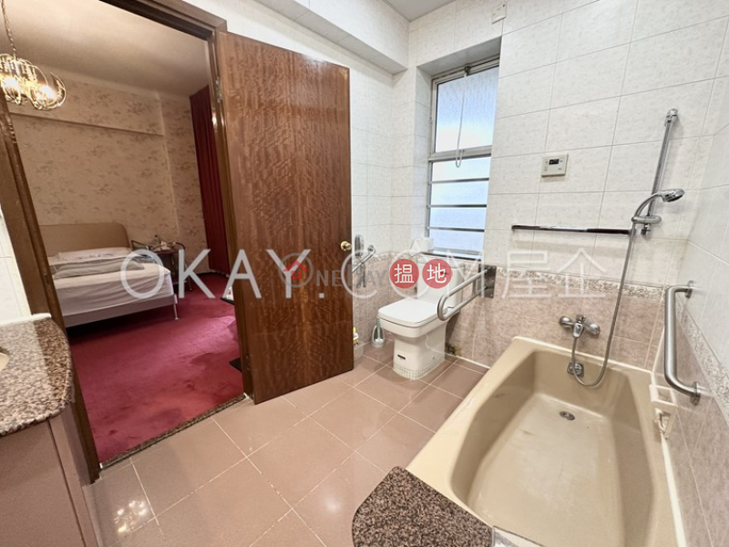 香港搵樓|租樓|二手盤|買樓| 搵地 | 住宅|出售樓盤5房2廁,連車位,露台寶雲大廈出售單位