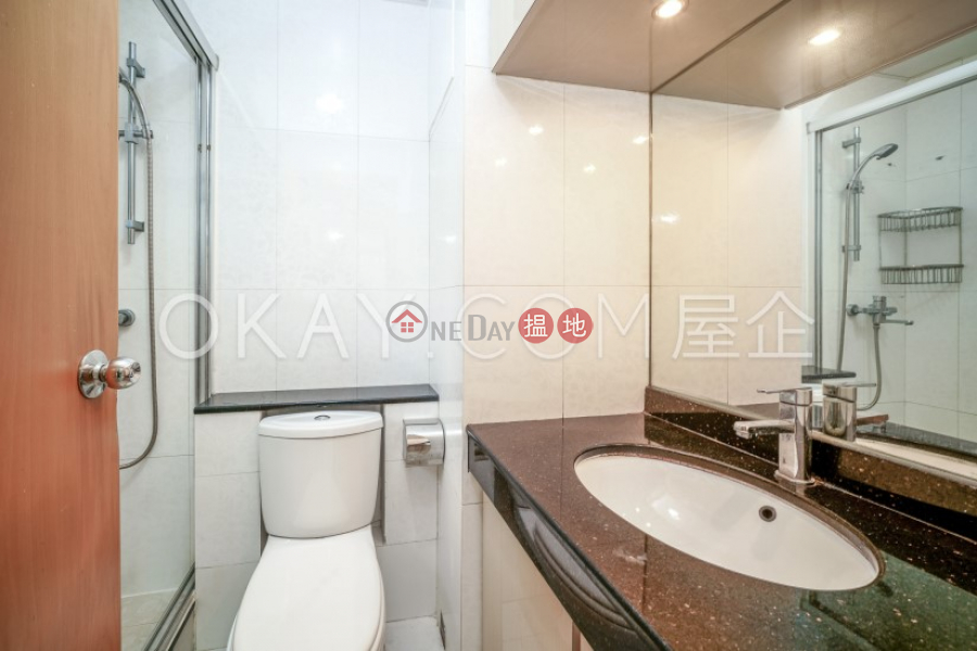 HK$ 14.5M Block 9 Yee Cheung Mansion Sites C Lei King Wan | Eastern District, Stylish 3 bedroom with balcony | For Sale