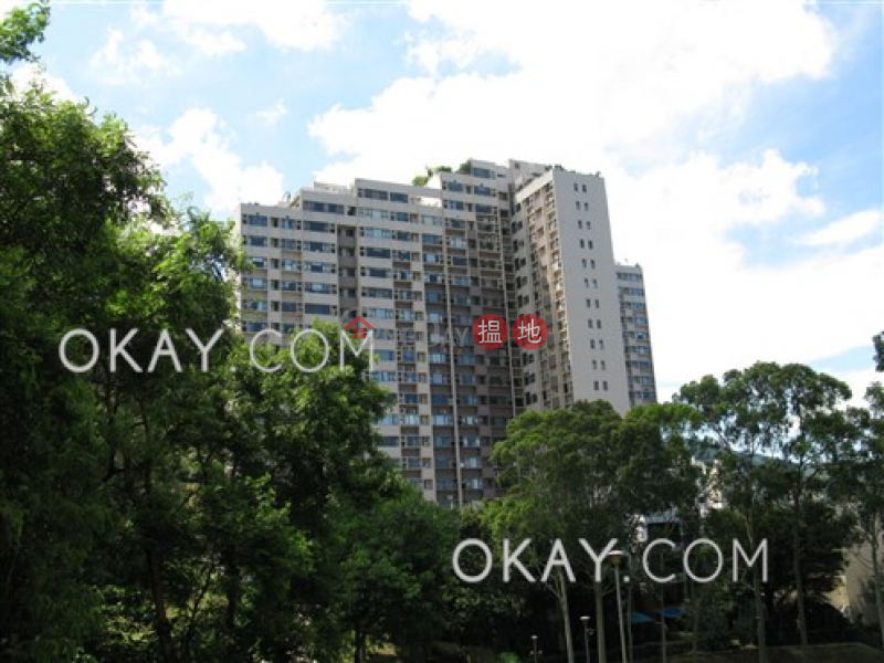 HK$ 30,000/ month, Discovery Bay, Phase 2 Midvale Village, Marine View (Block H3) | Lantau Island Stylish 3 bedroom on high floor with sea views | Rental