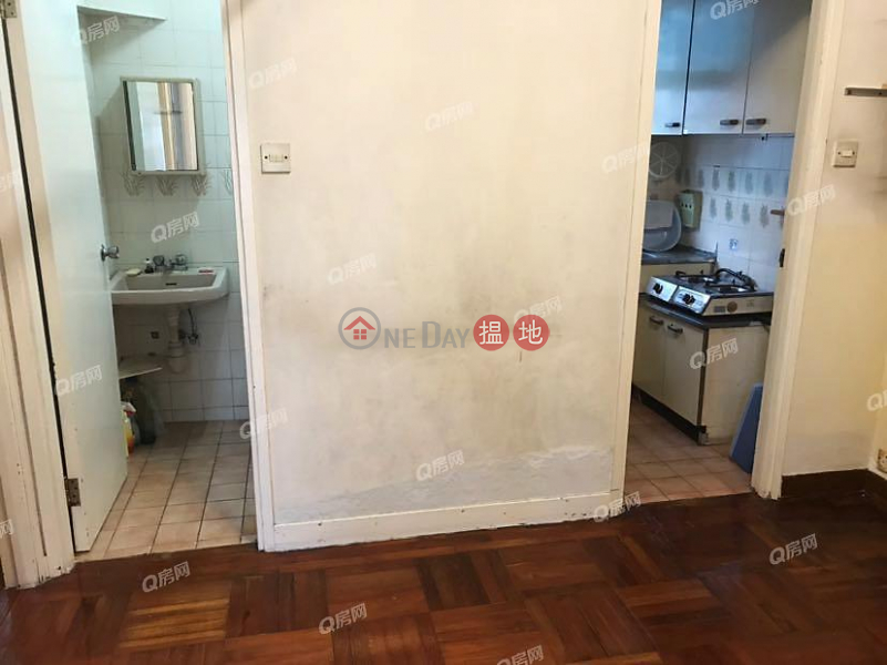 Property Search Hong Kong | OneDay | Residential, Sales Listings Po Fuk Building | 2 bedroom Mid Floor Flat for Sale