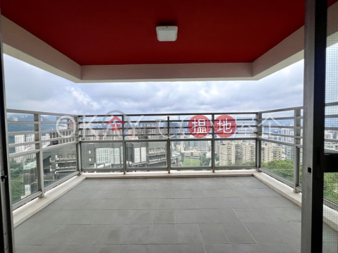 Beautiful 3 bedroom with balcony & parking | Rental | Aurora - Quarters 銀霞閣 _0