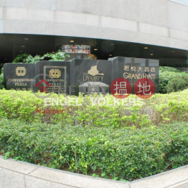1 Bed Flat for Sale in Wan Chai, Convention Plaza 會展中心 | Wan Chai District (EVHK40784)_0