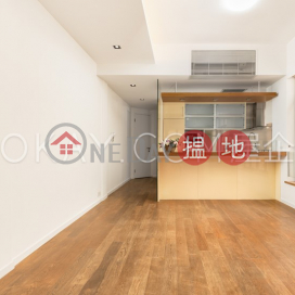 Stylish 3 bedroom on high floor with rooftop | For Sale | 27-29 Village Terrace 山村臺 27-29 號 _0