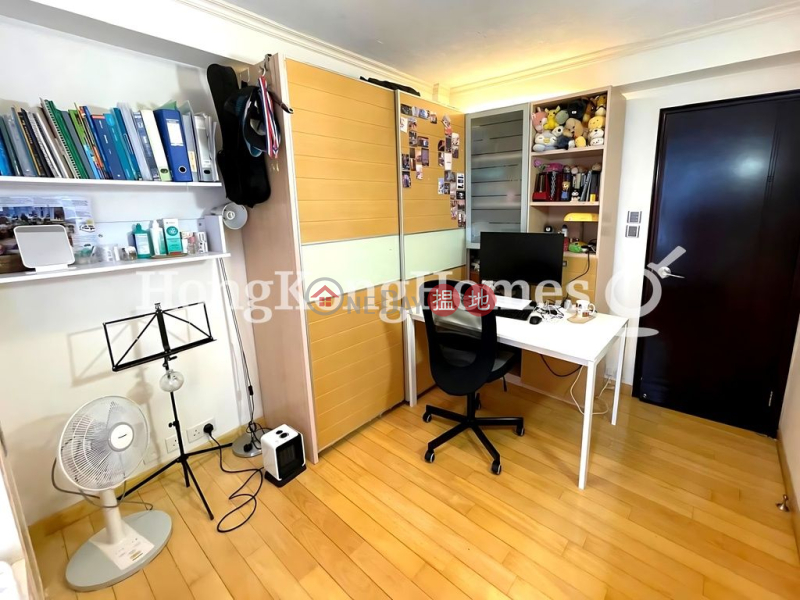 香港搵樓|租樓|二手盤|買樓| 搵地 | 住宅|出售樓盤-鳳凰閣 3座三房兩廳單位出售