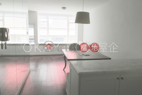 Tasteful 2 bedroom with terrace | Rental, Hollywood Terrace 荷李活華庭 | Central District (OKAY-R18369)_0