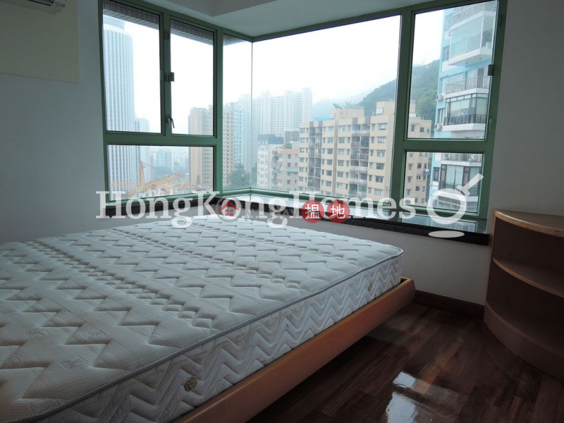 HK$ 20M Royal Court Wan Chai District | 3 Bedroom Family Unit at Royal Court | For Sale