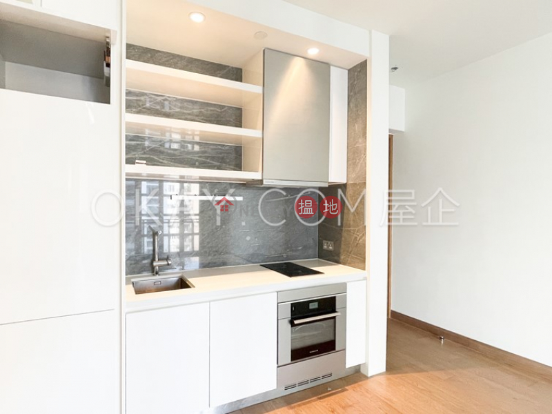 Gorgeous 2 bedroom with balcony | Rental, Resiglow Resiglow Rental Listings | Wan Chai District (OKAY-R323089)