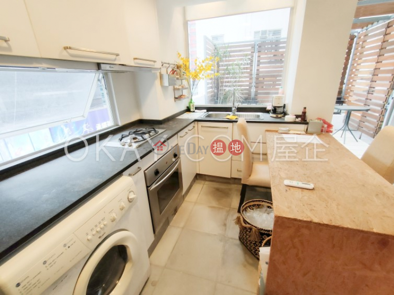 HK$ 11.8M Golden Coronation Building, Wan Chai District Lovely 1 bedroom with terrace | For Sale