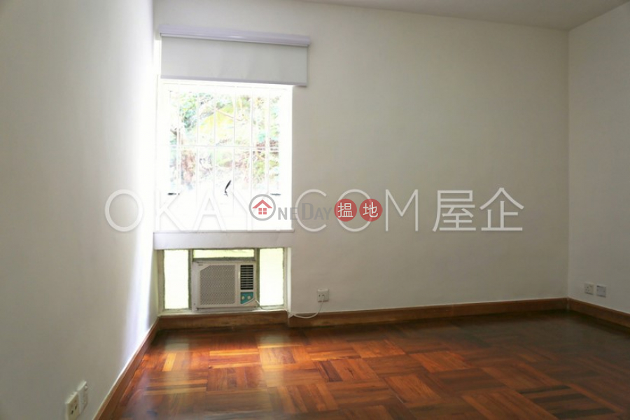 HK$ 65,000/ month Unicorn Gardens Southern District | Efficient 3 bedroom with balcony & parking | Rental