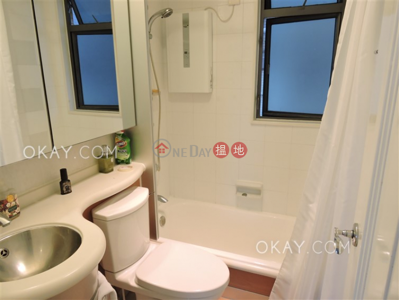 Elegant 3 bedroom on high floor | Rental, Palatial Crest 輝煌豪園 Rental Listings | Western District (OKAY-R24521)