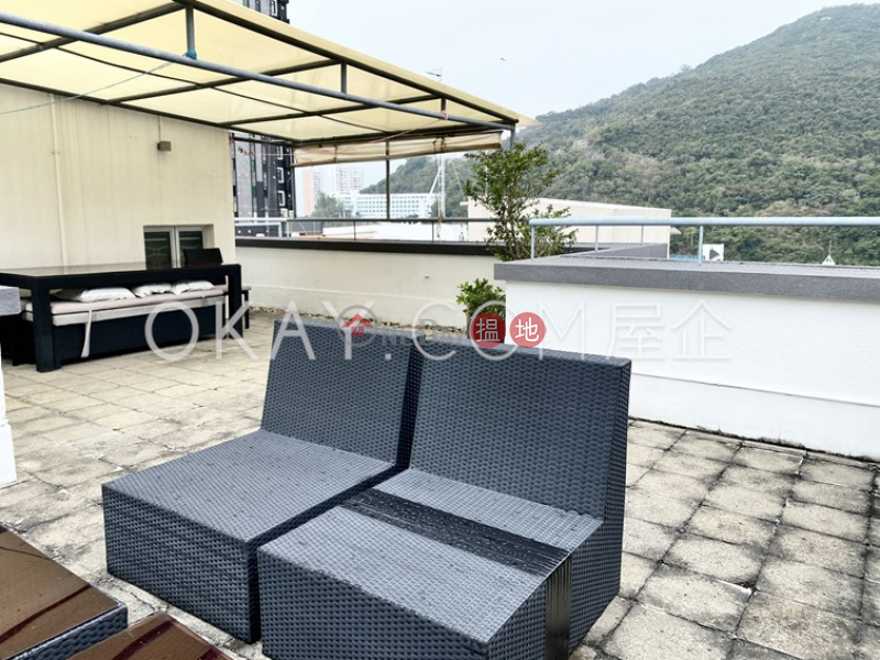 HK$ 19M Chun Fai Yuen | Western District, Gorgeous 3 bedroom on high floor with rooftop & parking | For Sale