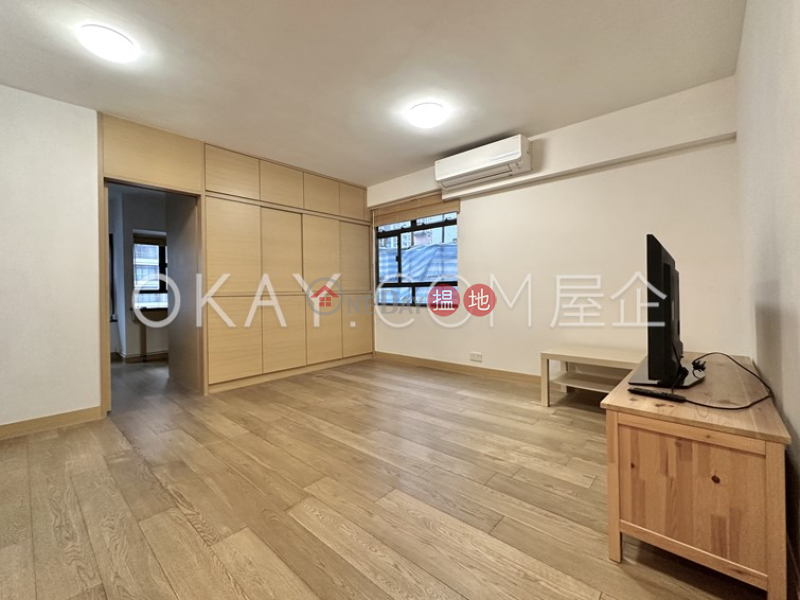 Generous 1 bedroom on high floor | Rental | Corona Tower 嘉景臺 Rental Listings