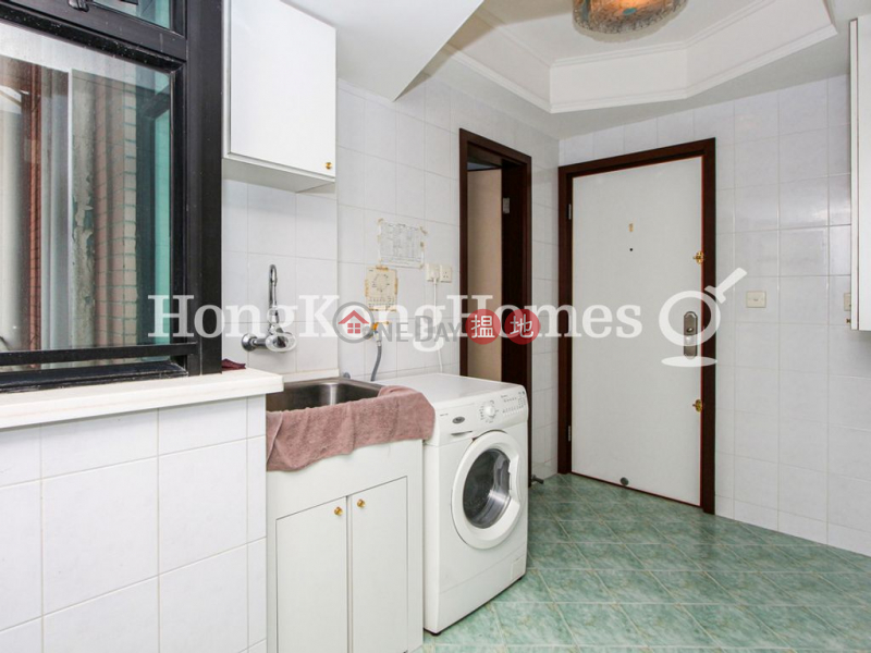 Property Search Hong Kong | OneDay | Residential | Rental Listings | 3 Bedroom Family Unit for Rent at Dynasty Court