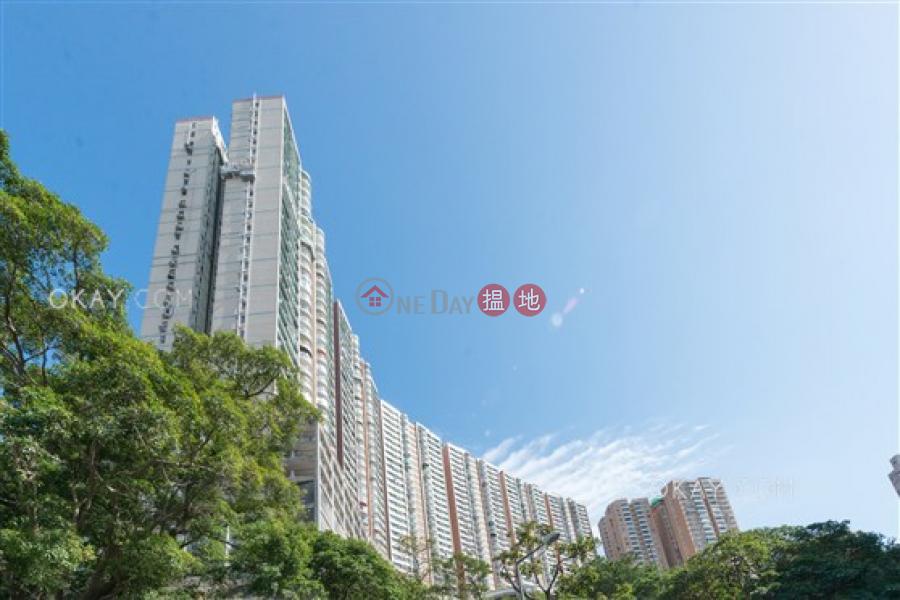 HK$ 55,000/ month | Block 45-48 Baguio Villa Western District Efficient 3 bedroom with sea views, balcony | Rental