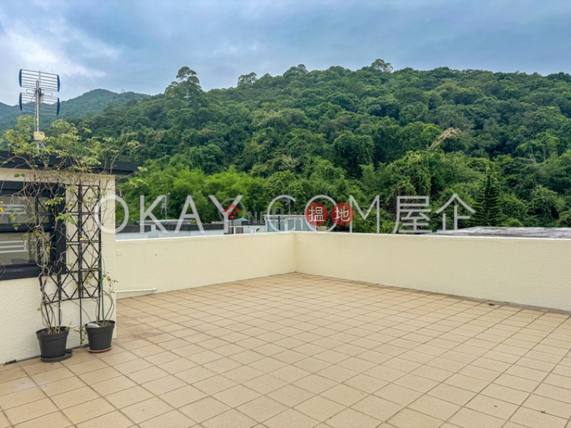 Unique house on high floor with rooftop & balcony | Rental | Mok Tse Che Village 莫遮輋村 Rental Listings