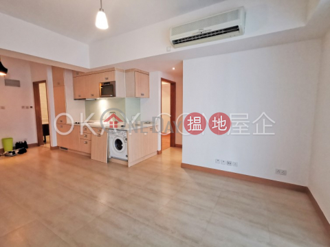 Charming 2 bedroom on high floor with rooftop & balcony | Rental | Robinson Mansion 羅便臣大廈 _0